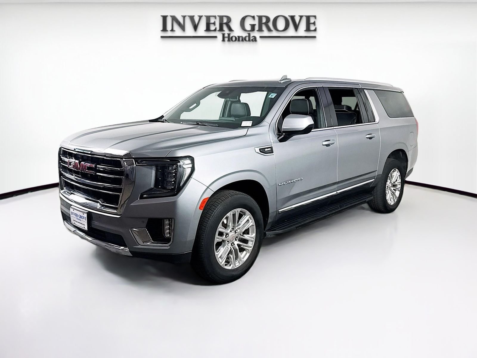 Used 2023 Sterling Metallic GMC SLT image 1