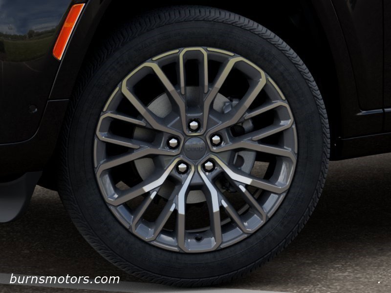 New 2026 Diamond Black Crystal Pearl-Coat Exterior Paint Jeep Summit image 8