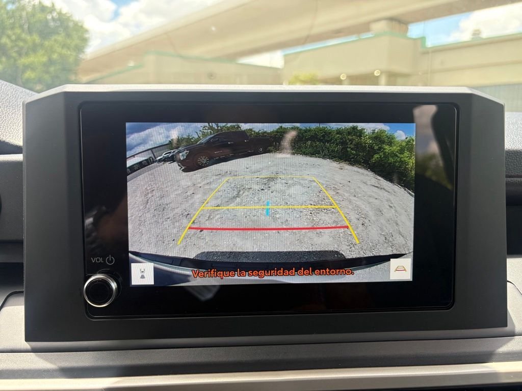 2025 Toyota Tacoma SR - Photo 21