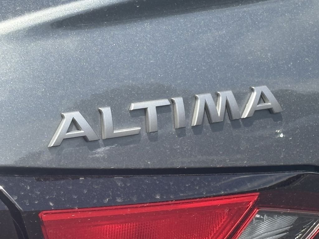 2025 Nissan Altima SV - Photo 24