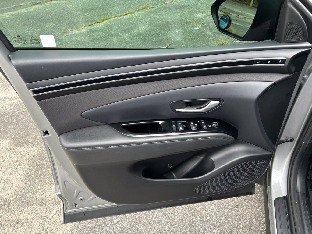 Used 2022 Silver Hyundai Limited image 16
