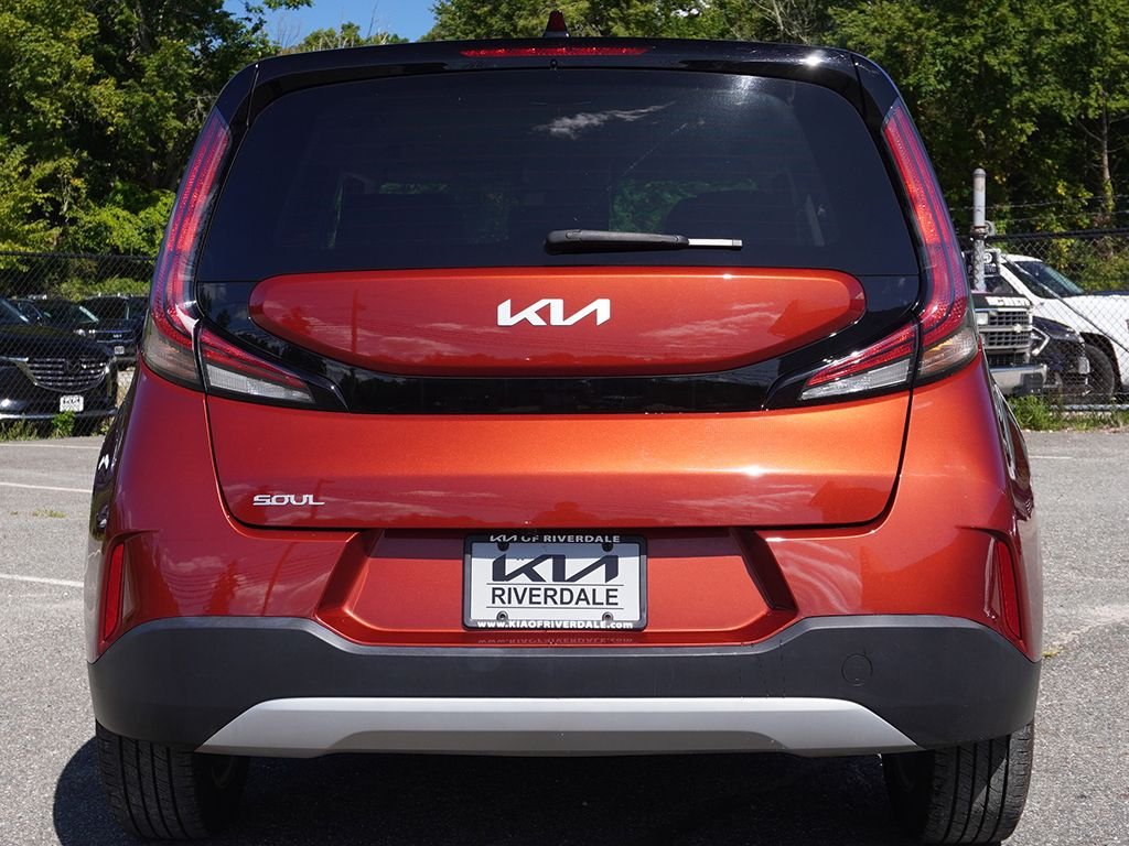 2025 Kia Soul LX - Photo 10