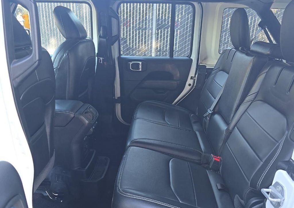 Used 2021 White/off-white Jeep Unlimited Sahara 4xe image 11