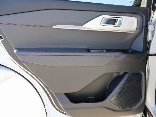 New 2026 Space White Metallic Ford Active image 19