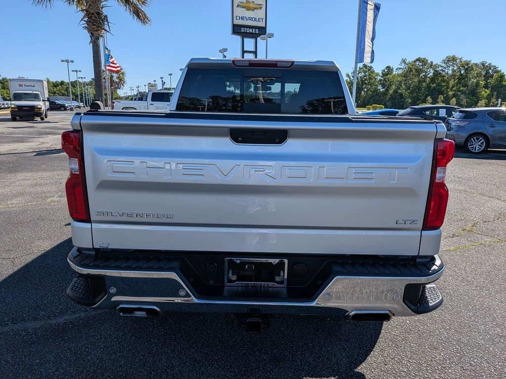 Used 2022 Silver Chevrolet LTZ image 7