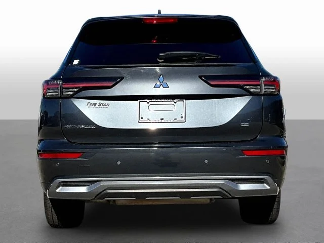 Used 2025 Black Mitsubishi SE image 6