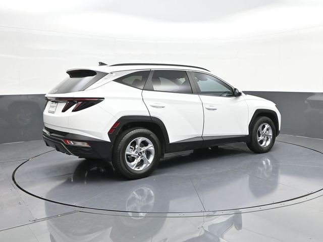Used 2023 White Hyundai SEL image 15