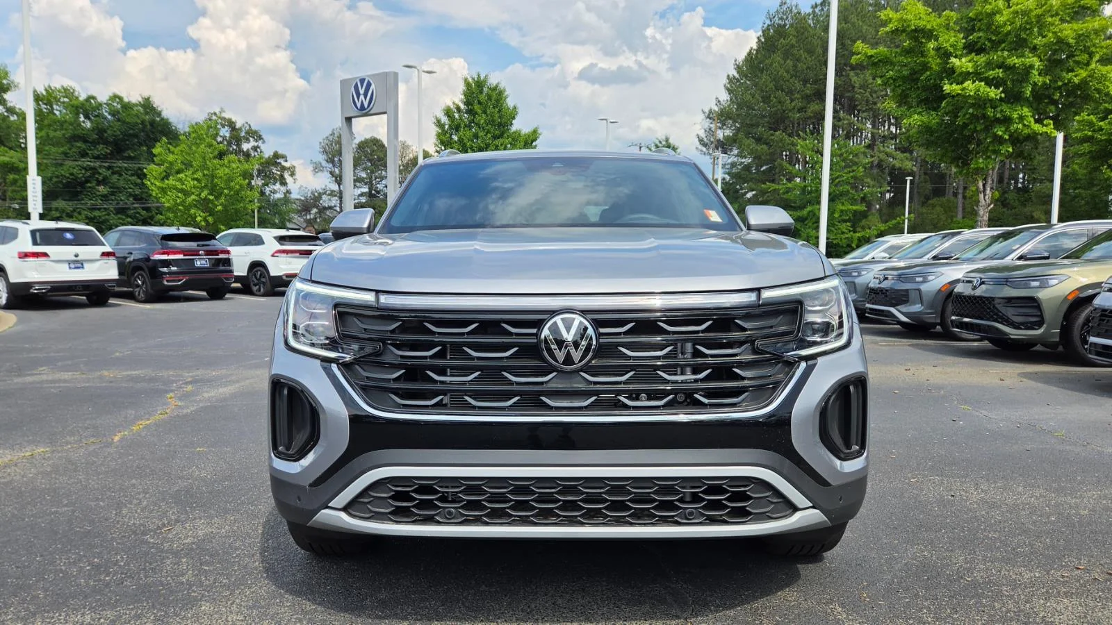 New 2026 silver mist metallic Volkswagen 2.0T SEL image 8