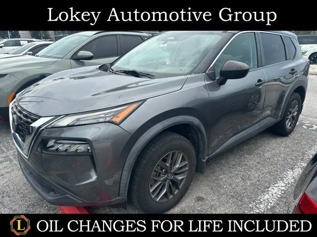 Used 2021 Gray Nissan S image 1