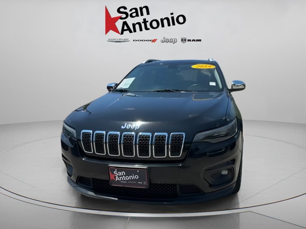 Used 2019 Black Jeep Latitude Plus image 5