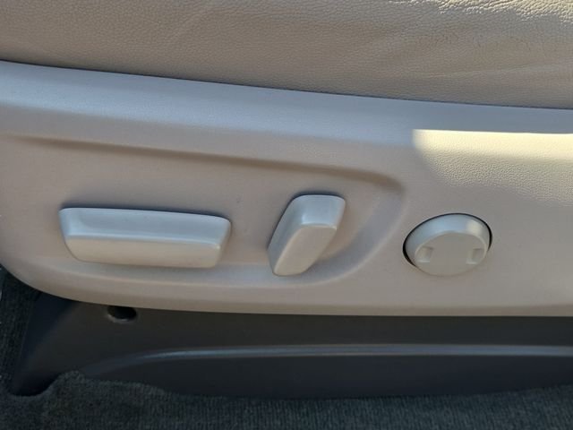 Used 2017 Red Toyota XLE image 13