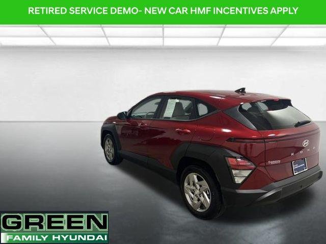 New 2026 Red Hyundai SE image 4