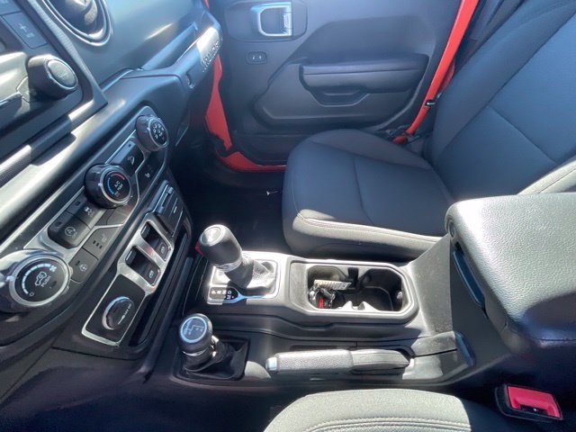 Used 2020 Punkn Metallic Clearcoat Jeep Sport S image 22