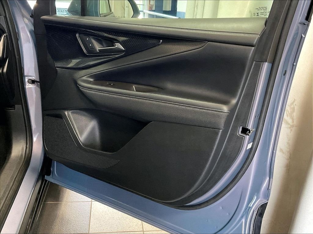 Used 2024 Gray Chevrolet LT image 12