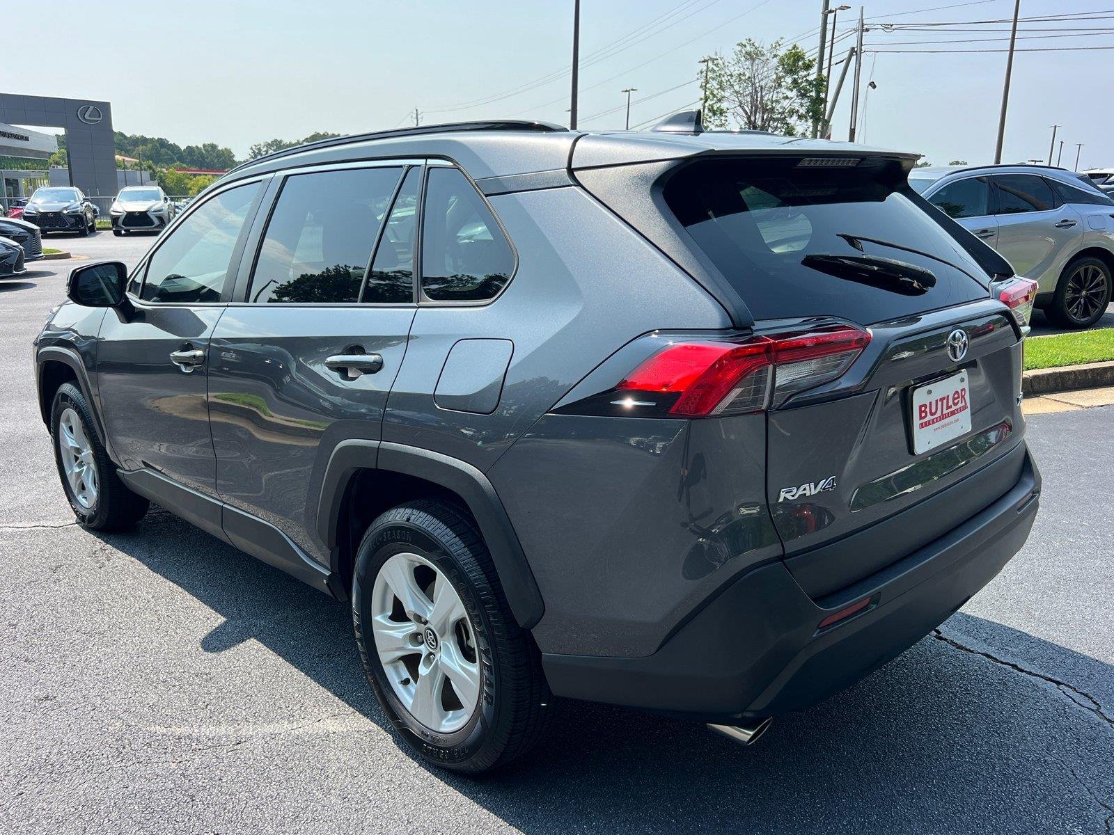 Used 2020 Magnetic Gray Metallic Toyota XLE image 7