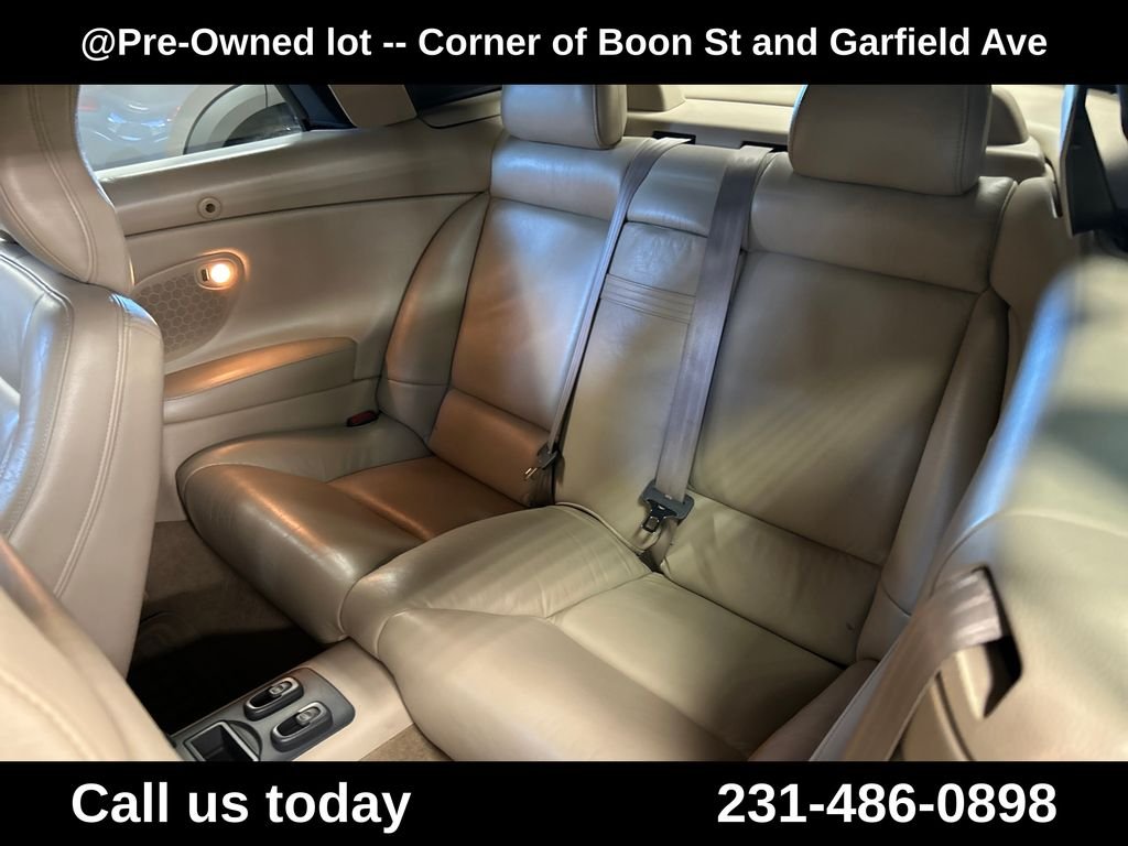 Used 2004  Volvo HT image 25