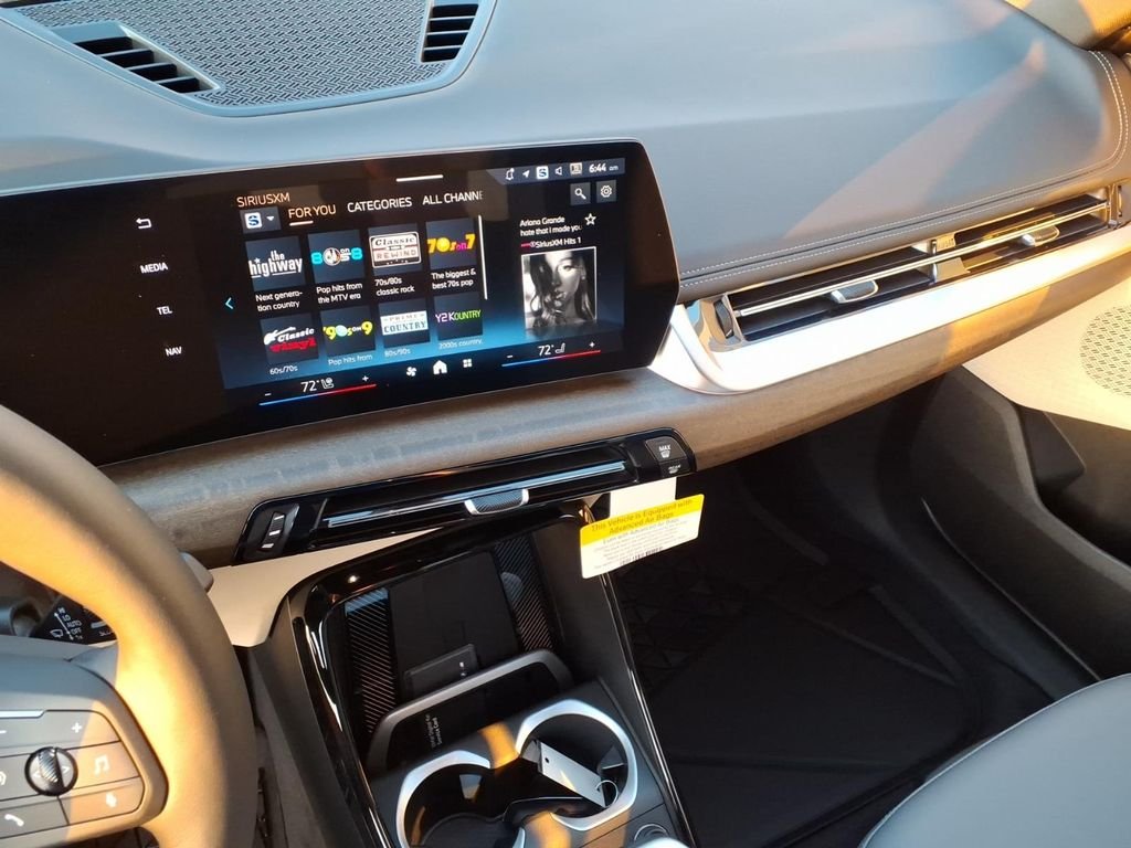 New 2027 Dune Grey Metallic BMW xDrive28i image 9