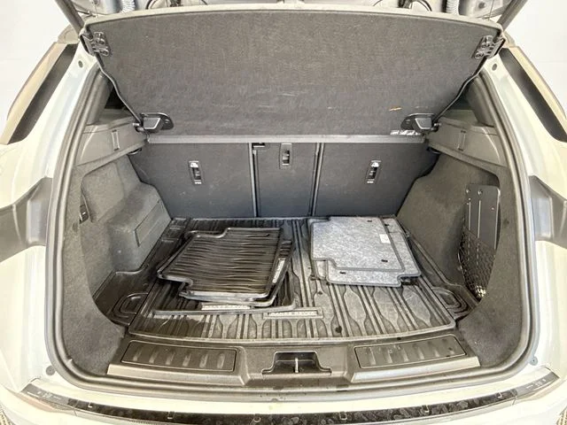 Used 2026 White Land Rover S image 28
