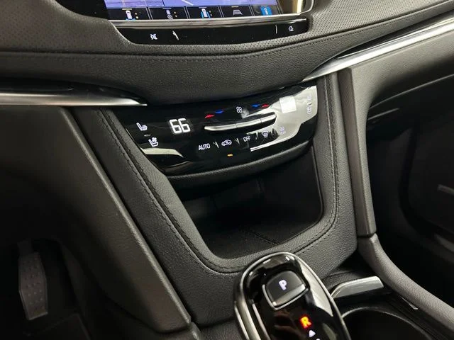 Used 2024 Silver Cadillac Premium Luxury image 19