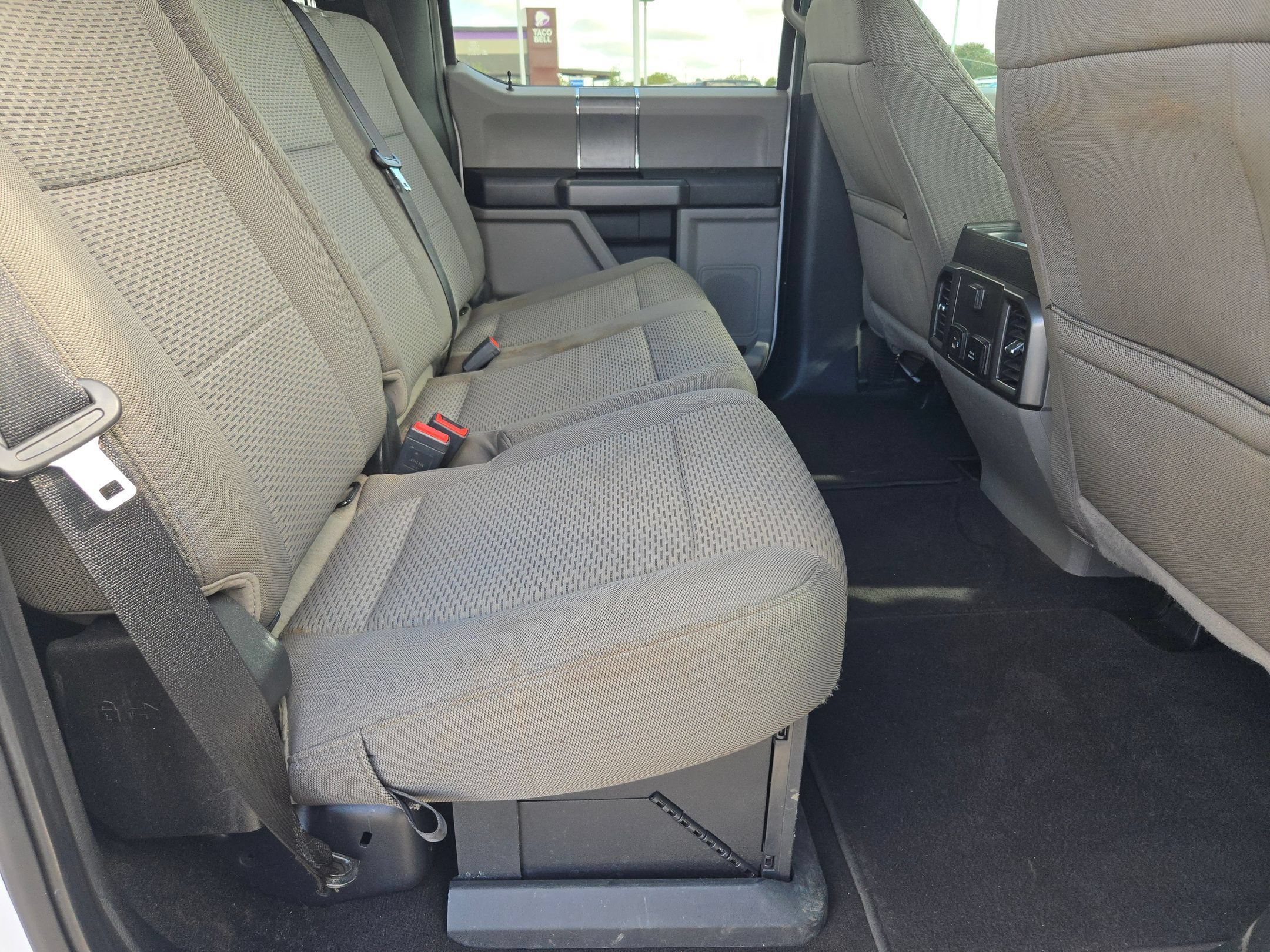 Used 2020 White Ford XLT image 25
