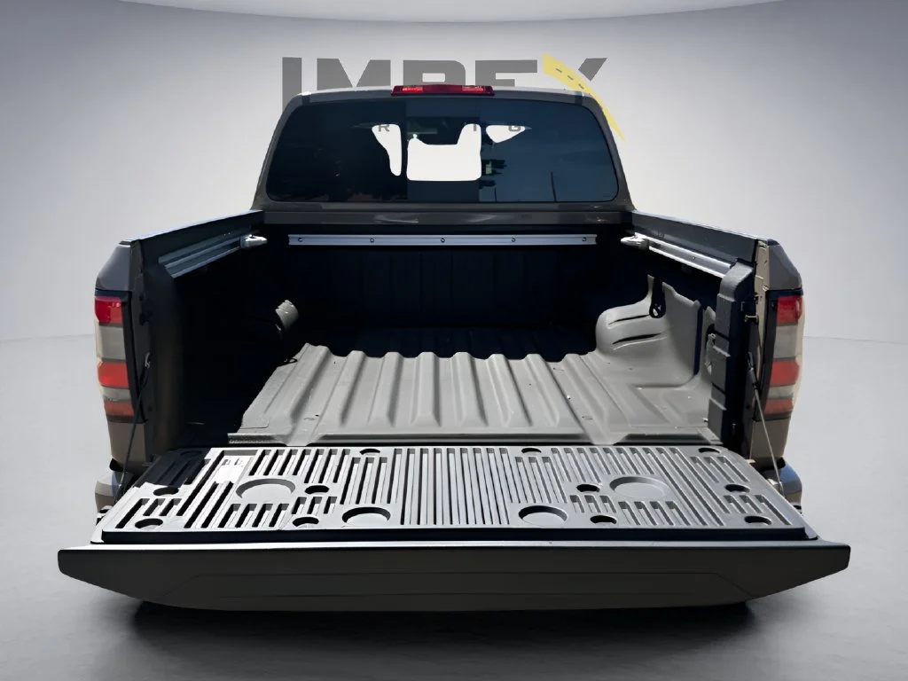 Used 2023  Nissan PRO-4X image 35