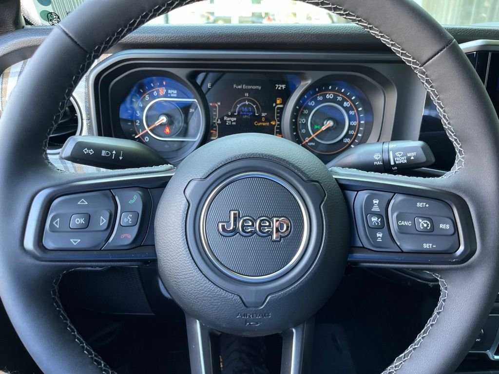New 2026 Black Clear-Coat Exterior Paint Jeep 85th Anniversary Edition image 23