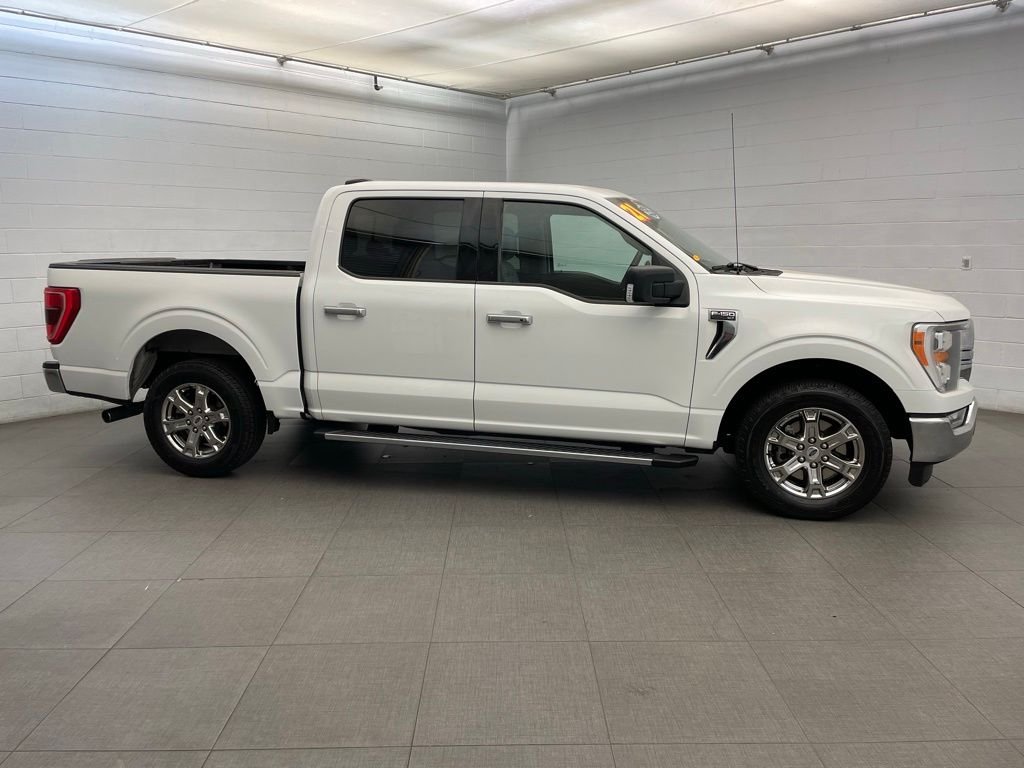 Used 2021 White Ford XLT image 4