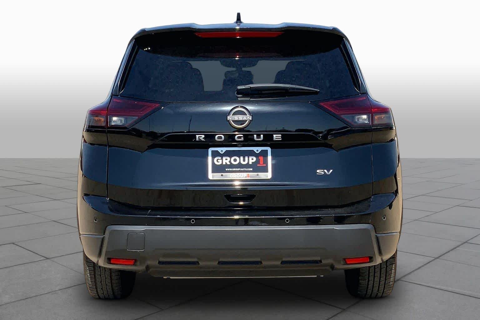 Used 2024 Super Black Nissan SV image 5