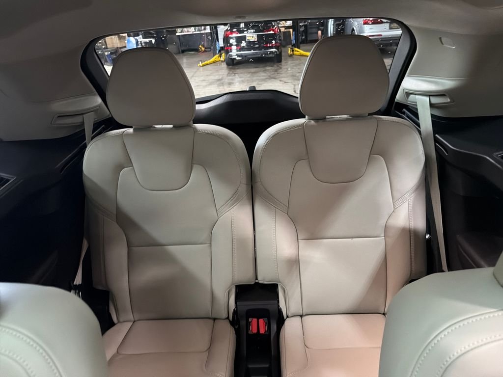 New 2027  Volvo B6 Ultra image 13