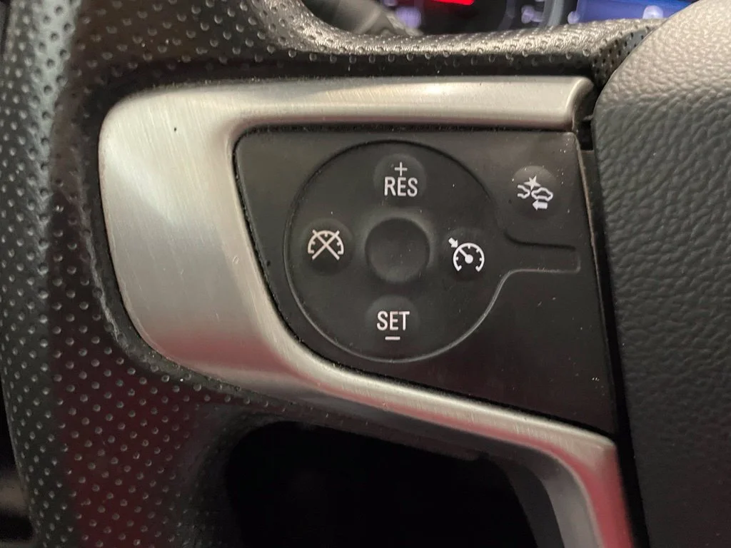 Used 2022 Black GMC SLE image 12
