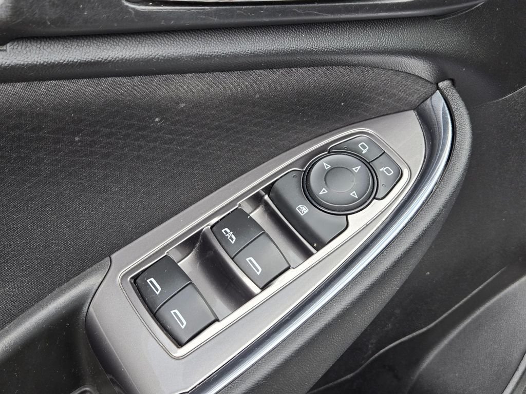 Used 2018 Silver Chevrolet LT image 14