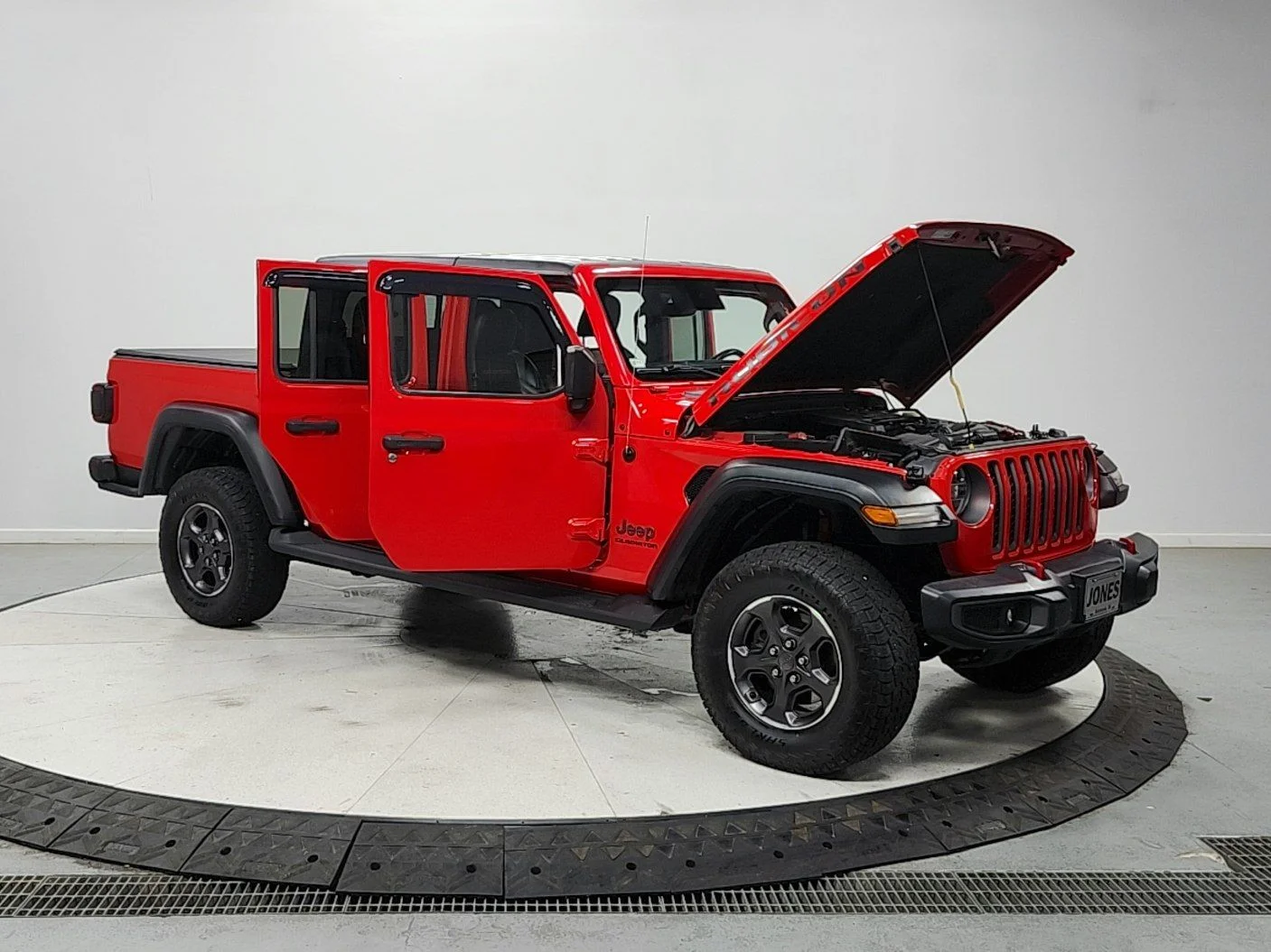 Used 2020 Firecracker Red Clearcoat Jeep Rubicon image 9