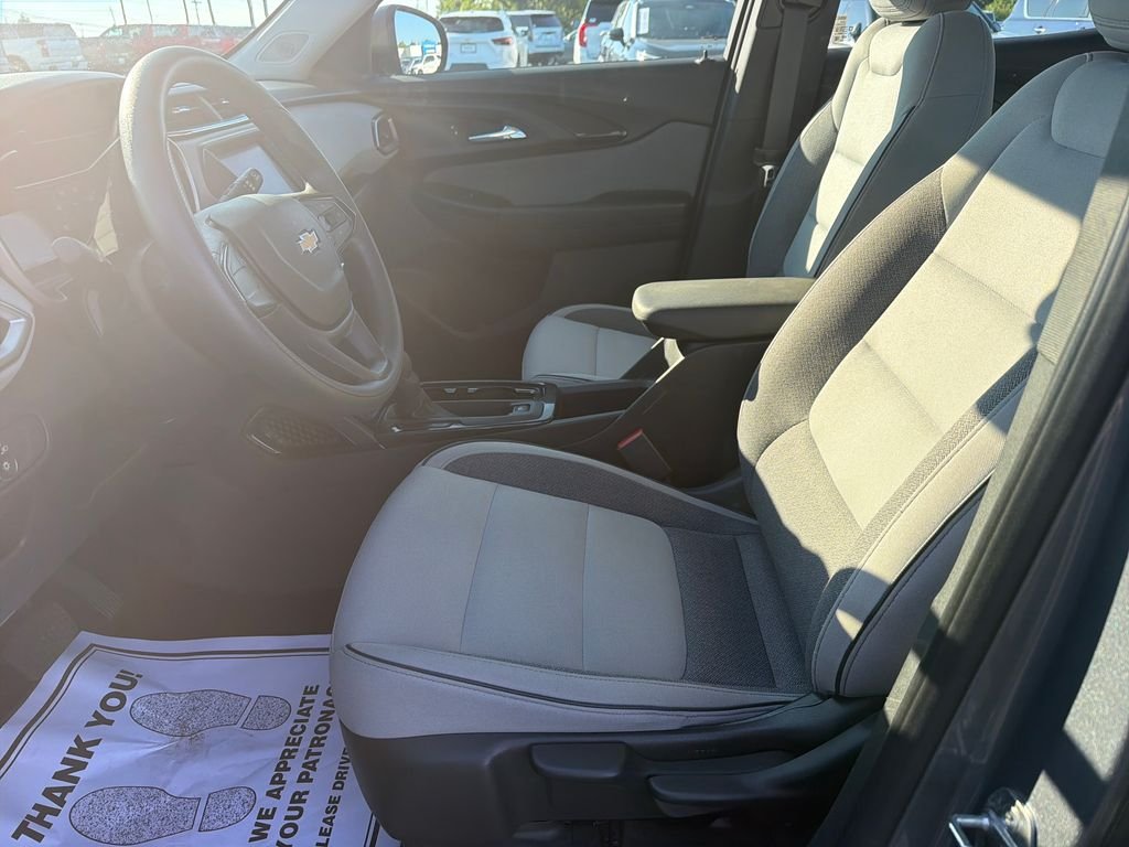 Used 2022 Gray Chevrolet LS image 14
