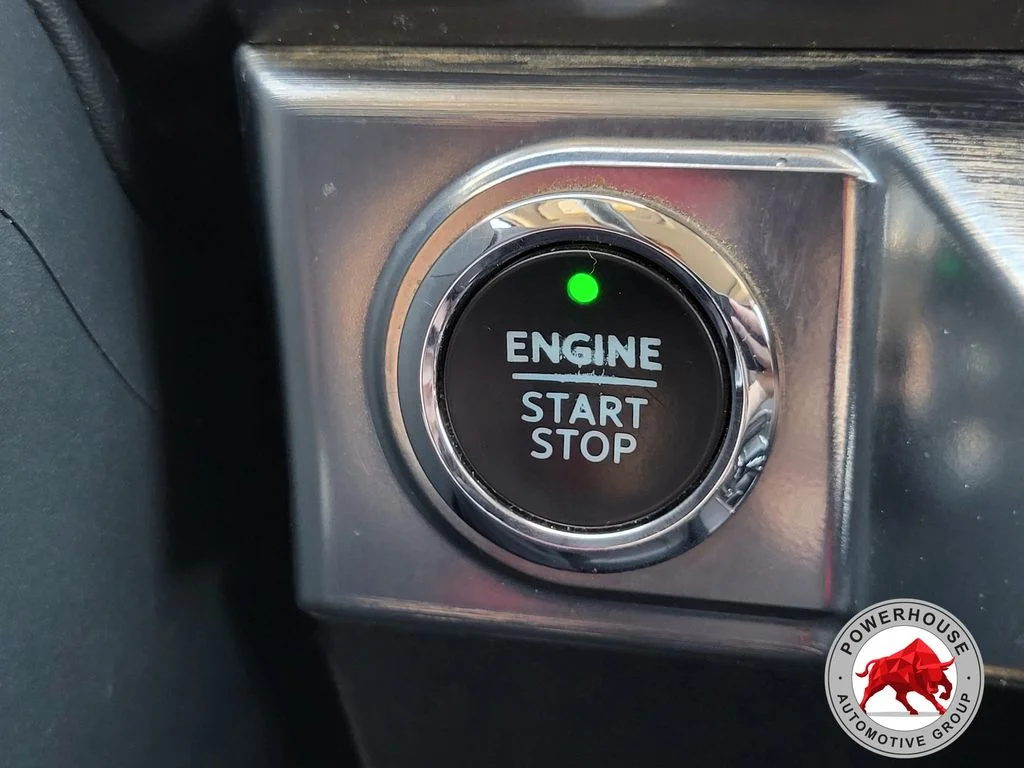 Used 2022  Ford Lariat image 35