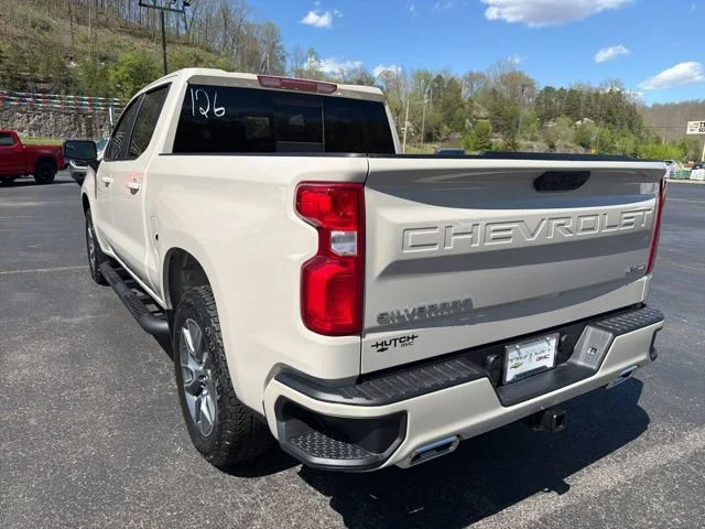 New 2026 White Sands Chevrolet RST image 5