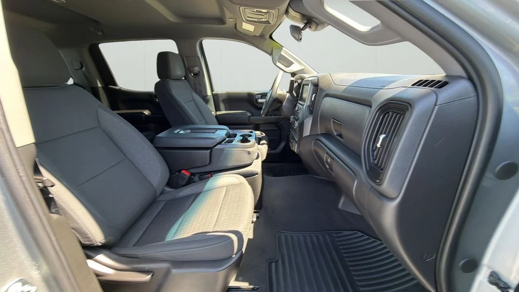 Used 2024 Gray Chevrolet Custom image 14