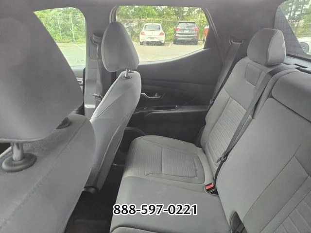 Used 2024 Gray HYUNDAI SEL image 3