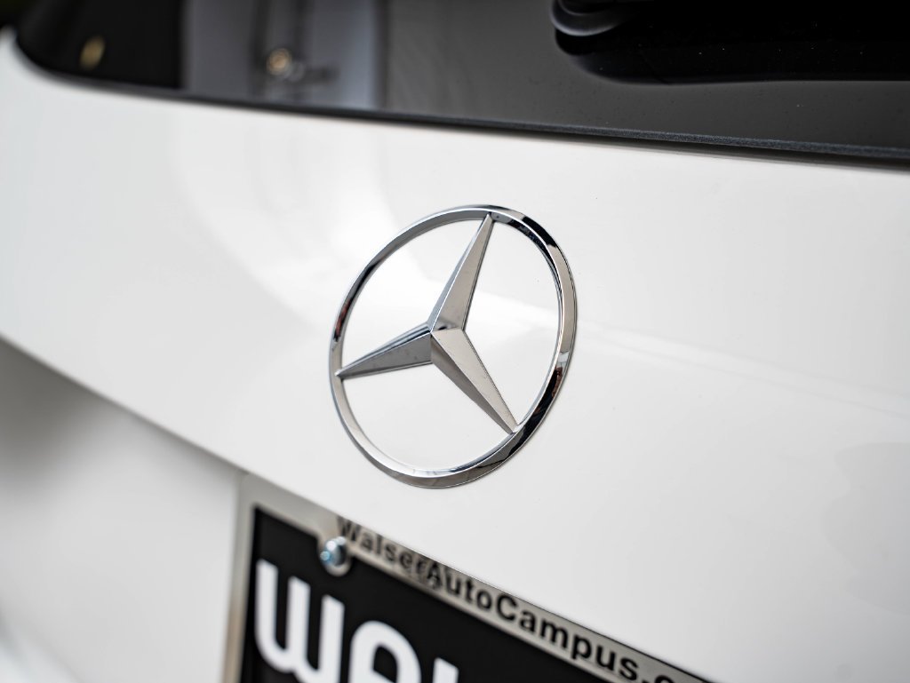 New 2026 Polar White Mercedes-Benz GLA 250 image 18