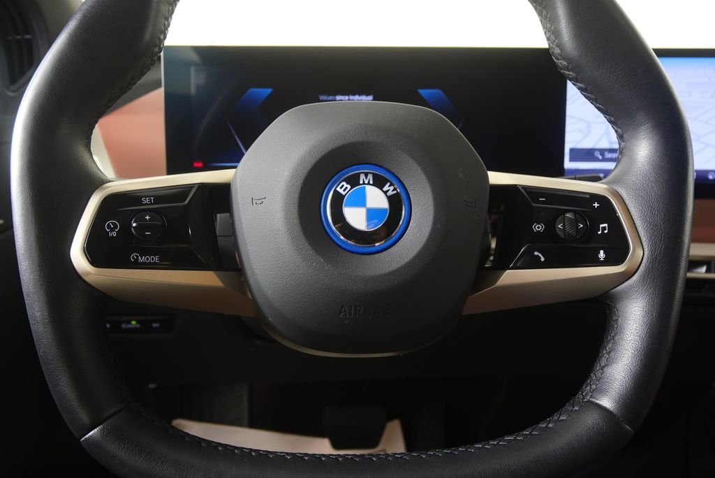 Certified Used 2024 Black Sapphire Metallic BMW xDrive50 image 18