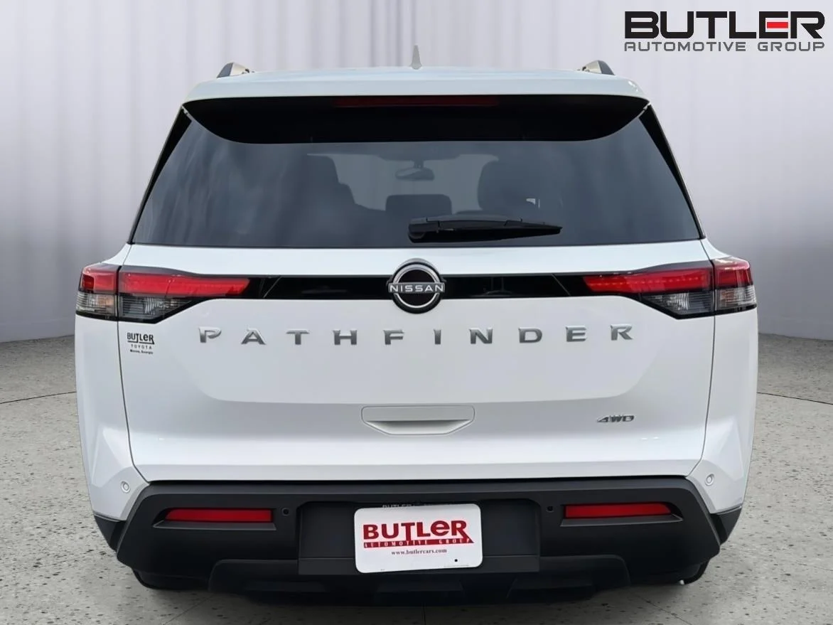 2025 Nissan Pathfinder SV - Photo 5