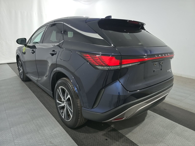 Used 2024  Lexus 350 Premium image 6