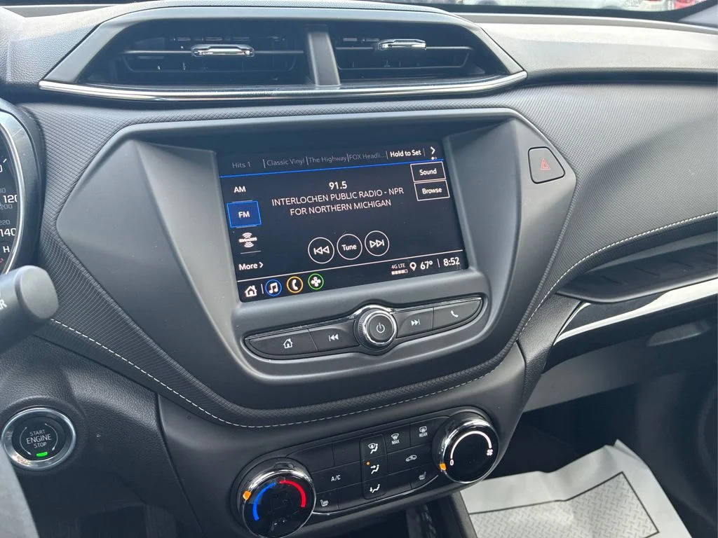 Used 2022 Summit White Chevrolet ACTIV image 11