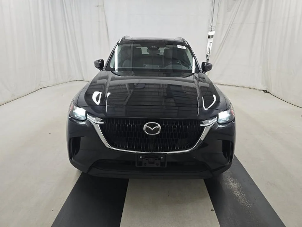 Used 2024 Jet Black Mazda 3.3 Turbo Preferred image 3
