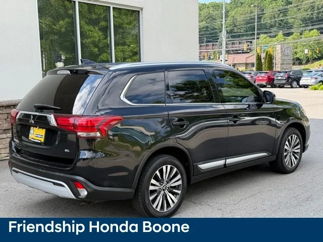 Used 2020 Black Mitsubishi SEL image 6