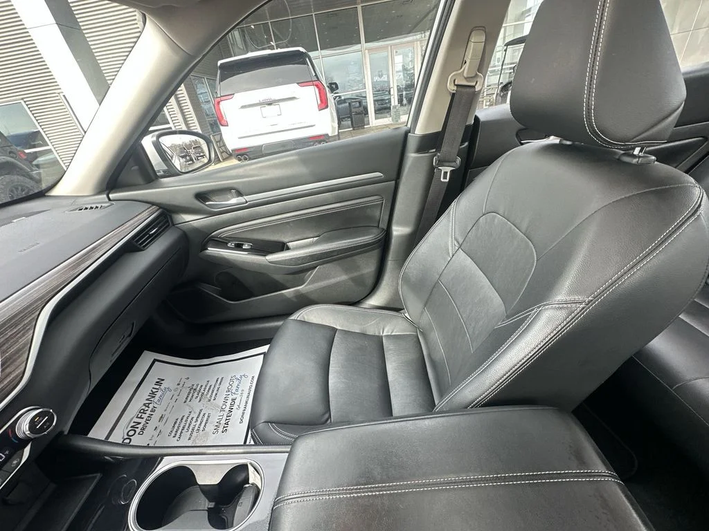 Used 2020 Silver Nissan 2.0 Platinum image 11