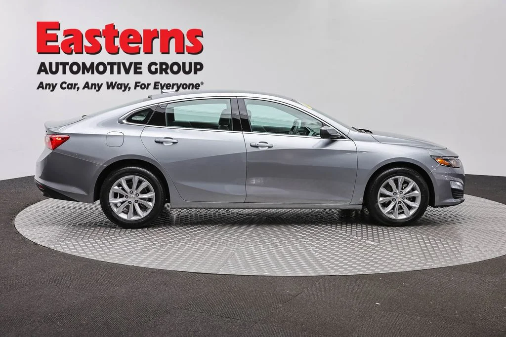 Used 2024 Gray Chevrolet LT image 4