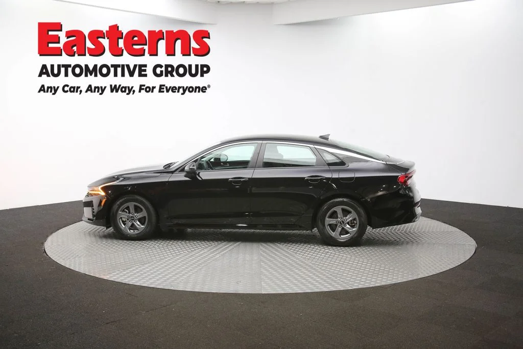 Used 2024 Gray Nissan SV image 60