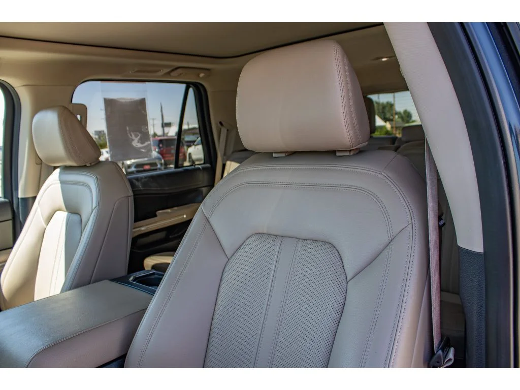 Used 2024 Stone Blue Metallic Ford Limited image 32