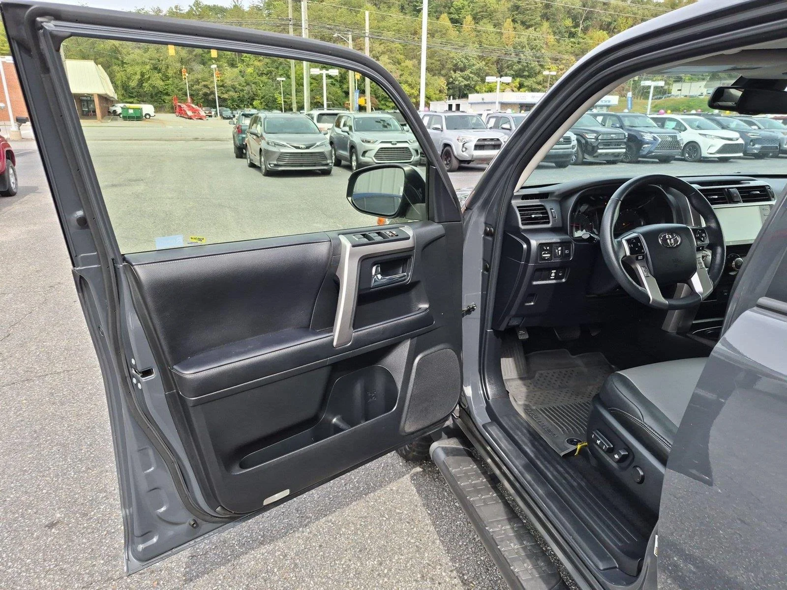 Used 2024 Underground Toyota SR5 Premium image 14