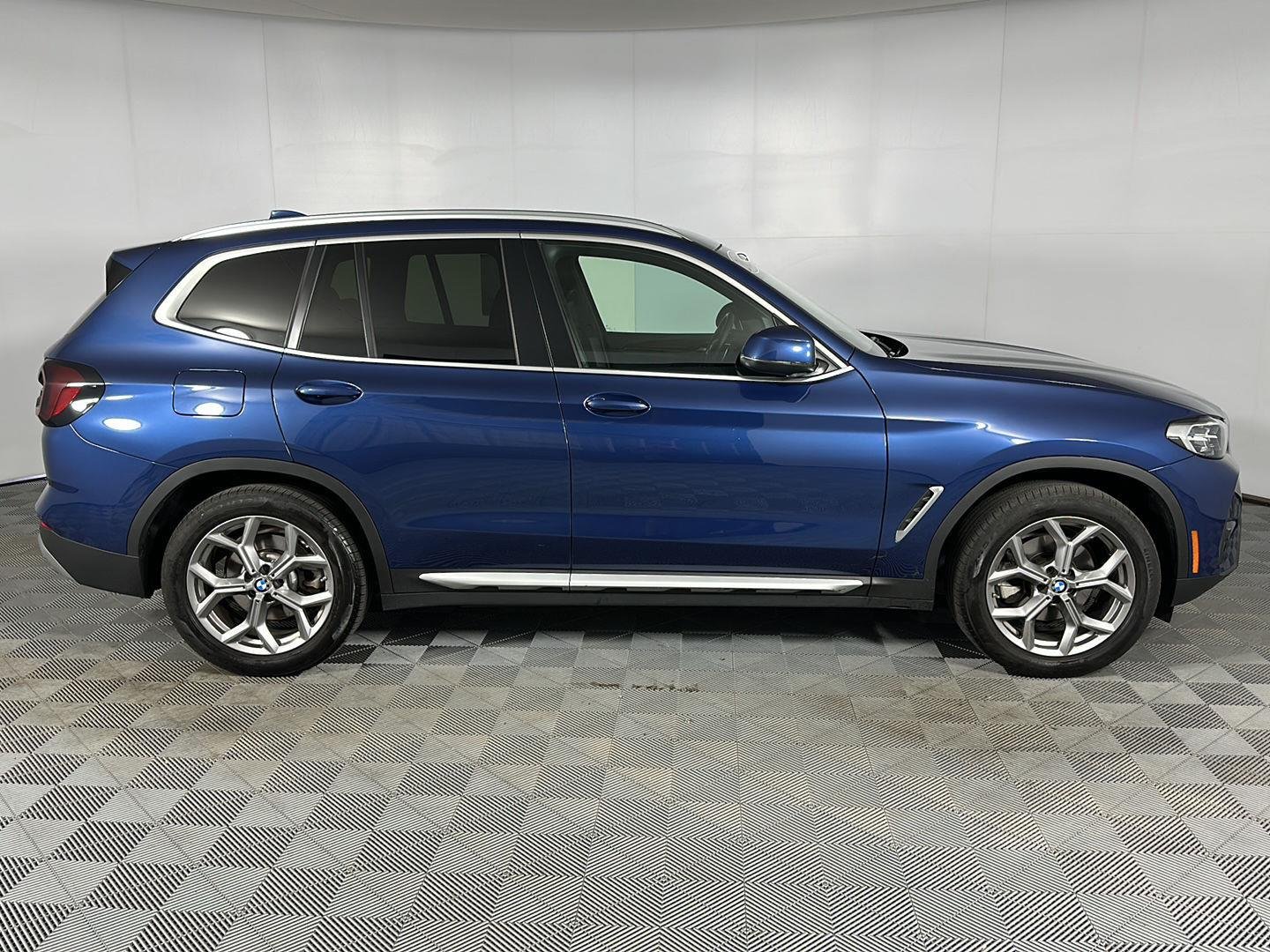 Certified Used 2024 Phytonic Blue Metallic BMW xDrive30i image 34